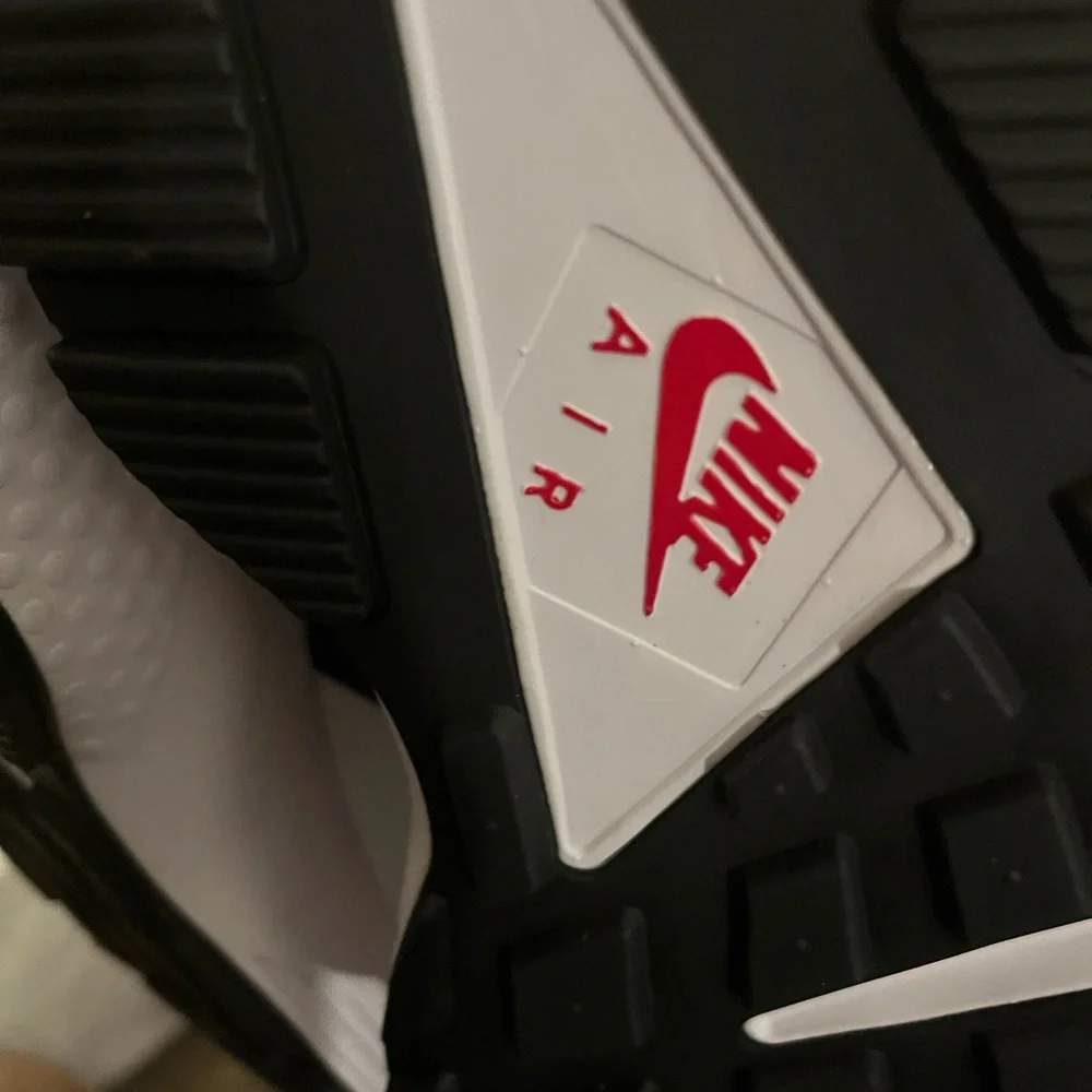 Nike peace love swoosh huaraches - Picture 5 of 5